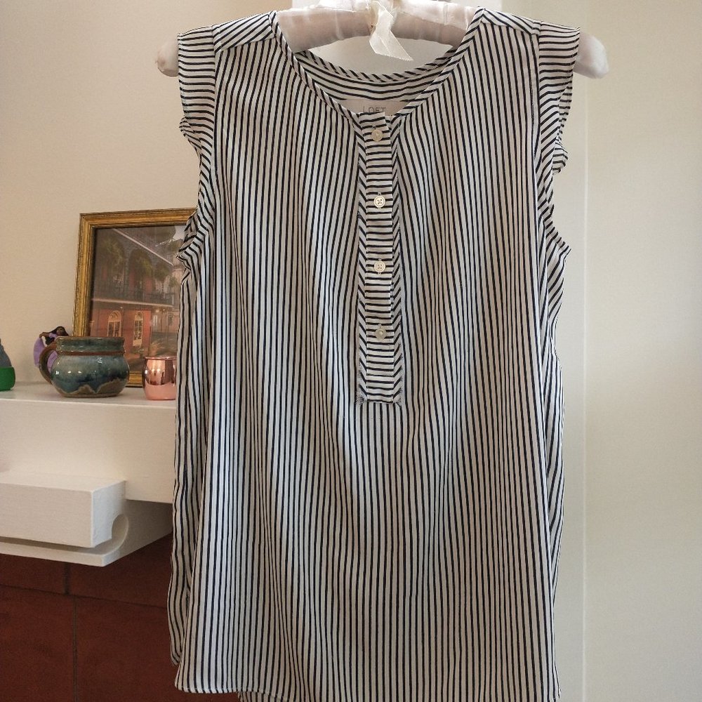 Ann Taylor LOFT Cap-Sleeve Blouse, Sz S